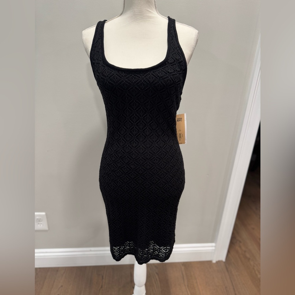 Black Sleeveless Crisscross back Knit Dress